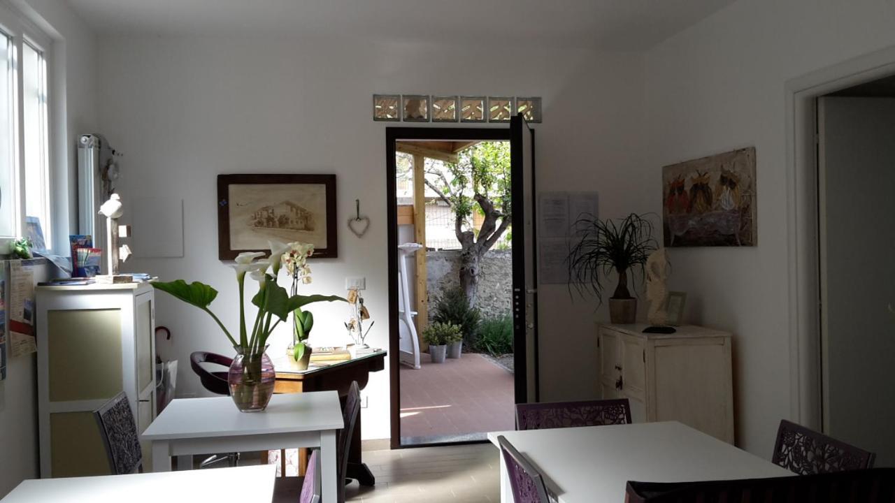B&B Ai Tre Archi Spotorno Dış mekan fotoğraf