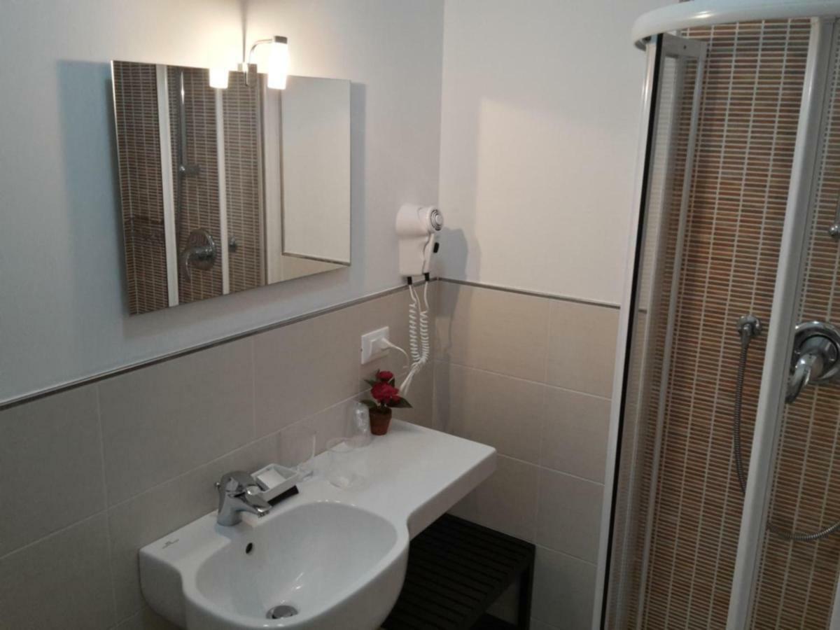 B&B Ai Tre Archi Spotorno Dış mekan fotoğraf